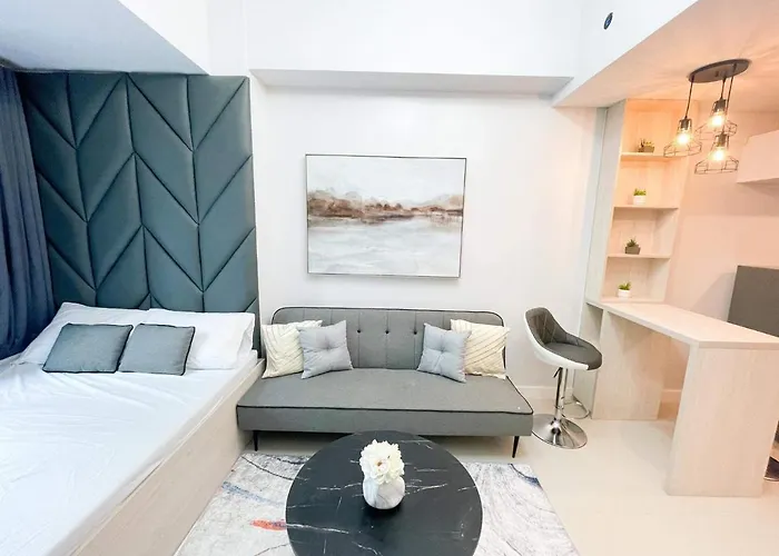 38 Park Avenue Right In The Heart Of It Park Cebu, 55 Inches Tv, Wifi, Lower Floor On 5th Floor *