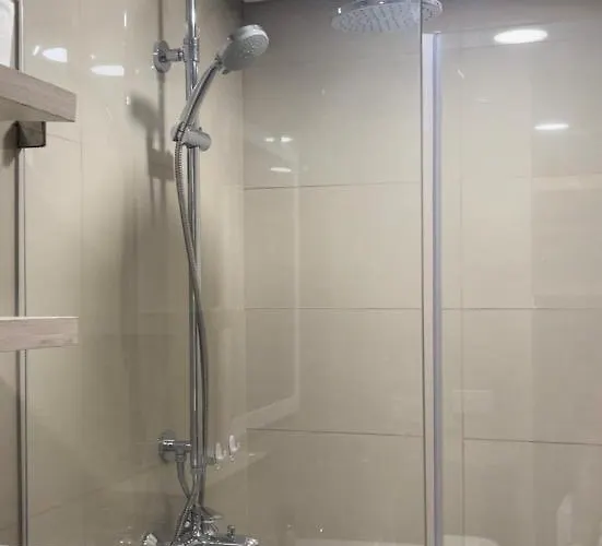 38 Park Avenue Right In The Heart Of It Park Cebu, 55 Inches Tv, Wifi, Lower Floor On 5th Floor Tabok