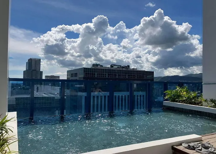 38 Park Avenue Right In The Heart Of It Park Cebu, 55 Inches Tv, Wifi, Lower Floor On 5th Floor * Tabok