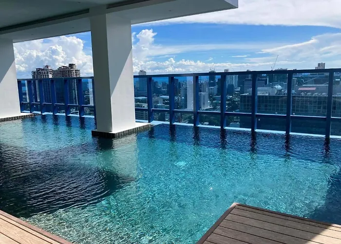 38 Park Avenue Right In The Heart Of It Park Cebu, 55 Inches Tv, Wifi, Lower Floor On 5th Floor *