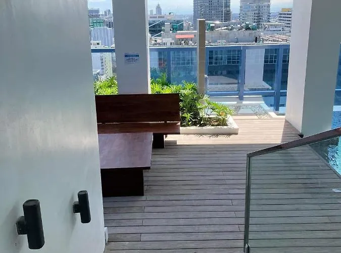 アパート 38 Park Avenue Right In The Heart Of It Park Cebu, 55 Inches Tv, Wifi, Lower Floor On 5th Floor Tabok