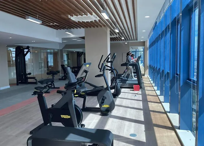 38 Park Avenue Right In The Heart Of It Park Cebu, 55 Inches Tv, Wifi, Lower Floor On 5th Floor アパート